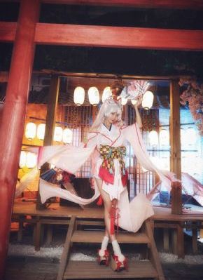 善良的小姨子完整版在线观看_JVID性感写真